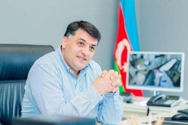 1 milyon mənimsəmədə ittiham olunan Raqif Abbasov hakim önündə -     Azadlıqdadır