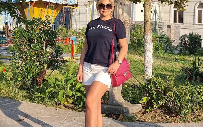 "Kişilər mənə sevgi etiraf etməyə çəkinirlər"