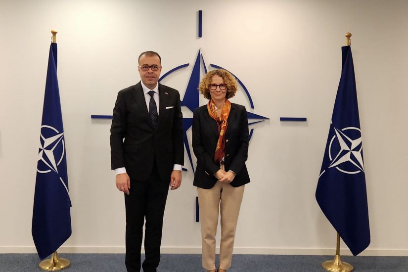 Cəfər Hüseynzadə NATO Baş katibinin müavini ilə görüşdü