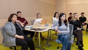 ADA Universitetinin tələbələri üçün “Media sahəsi üzrə qanunvericiliyin ümumi aspektləri” mövzusunda mühazirə deyilib -       FOTO — foto 2