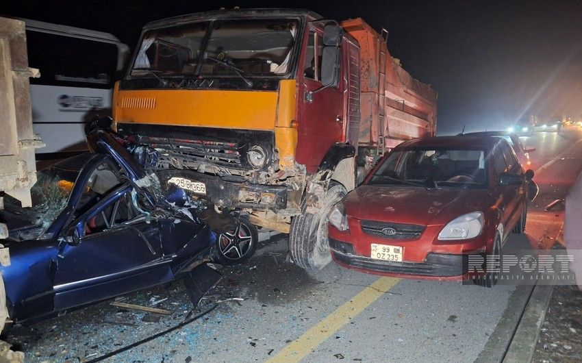 Ucardakı ağır yol qəzasında ölən şəxslərin kimliyi məlum oldu, yaralı sayı 22-yə çatdı