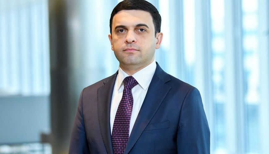 Ali xüsusi rütbə verilən Emil Qarayev kimdir? -     DOSYE