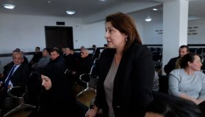 Xətainin icra başçısı 194 saylı tam orta məktəbdə sakinlərlə görüşüb -    FOTOLAR — foto 2