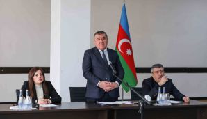Xətainin icra başçısı 194 saylı tam orta məktəbdə sakinlərlə görüşüb -    FOTOLAR — foto 3