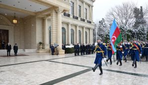 Pakistanın Baş naziri Məhəmməd Şahbaz Şərifin rəsmi qarşılanma mərasimi olub -     FOTO — foto 3