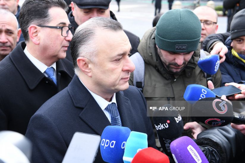 Nazir: Kimsə mətbəxdə diş çəkdirirsə, nazirlik buna heç nə edə bilməz