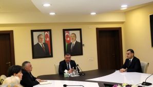 Xətai rayon İcra Hakimiyyətində Xocalıdan olan şəhid ailələri ilə görüş keçirildi -   FOTO — foto 2