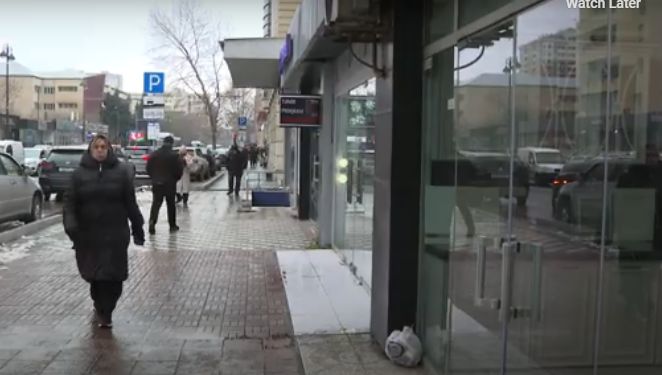 Bakıda bu küçədəki obyektlər kütləvi şəkildə bağlanır -      VİDEO