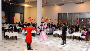 Bayram günlərində Naftalana gələn turistlərin sayı artıb -   FOTOLAR — foto 2