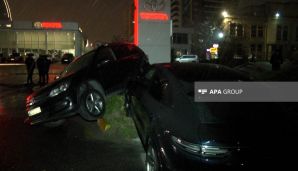 Bakıda Porsche gecəyarısı dəhşət saçdı — foto 1