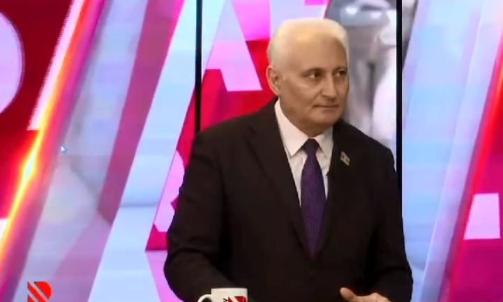 Deputatın vəziyyəti canlı yayımda pisləşdi: efir dayandırıldı -   VİDEO
