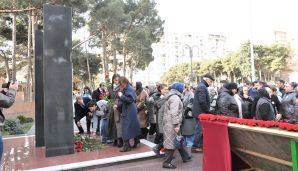 Abşeron rayonunda 20 Yanvar şəhidlərinin xatirəsi anılıb -   FOTOLAR — foto 4