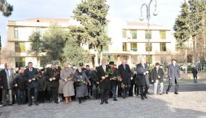 Abşeron rayonunda 20 Yanvar şəhidlərinin xatirəsi anılıb -   FOTOLAR — foto 10