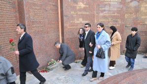 Abşeron rayonunda 20 Yanvar şəhidlərinin xatirəsi anılıb -   FOTOLAR — foto 14
