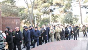 Abşeron rayonunda 20 Yanvar şəhidlərinin xatirəsi anılıb -   FOTOLAR — foto 15