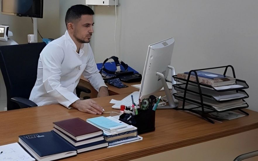 Nəzrin Mansurlunun burun əməliyyatından sonra ölməsinə görə saxlanılan cərrah həbs olundu -   YENİLƏNDİ