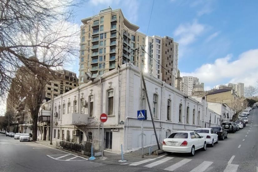 Bakıda memarlıq abidəsinə müdaxilə edilib, söküntü işləri dayandırılıb