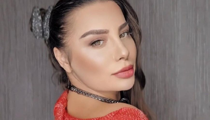 Plastik əməliyyat etdirən aktrisa:     "Bədənimdən çirk axmağa başladı" - FOTO