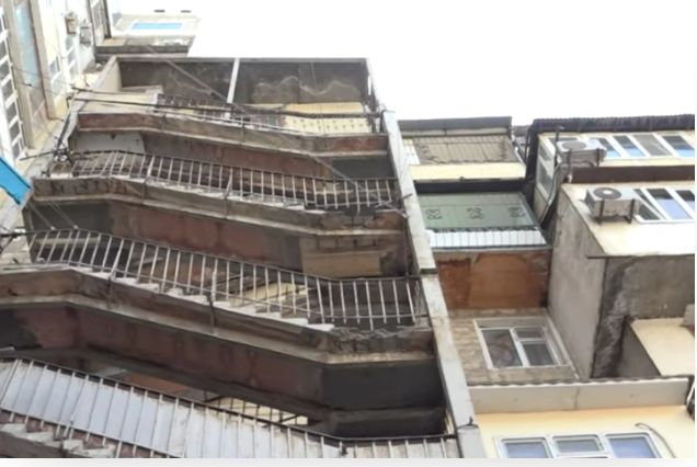 Ustaların başına daş töküldü, işlərini yarımçıq qoyub getdilər -     Yasamal sakinləri QORXU içində