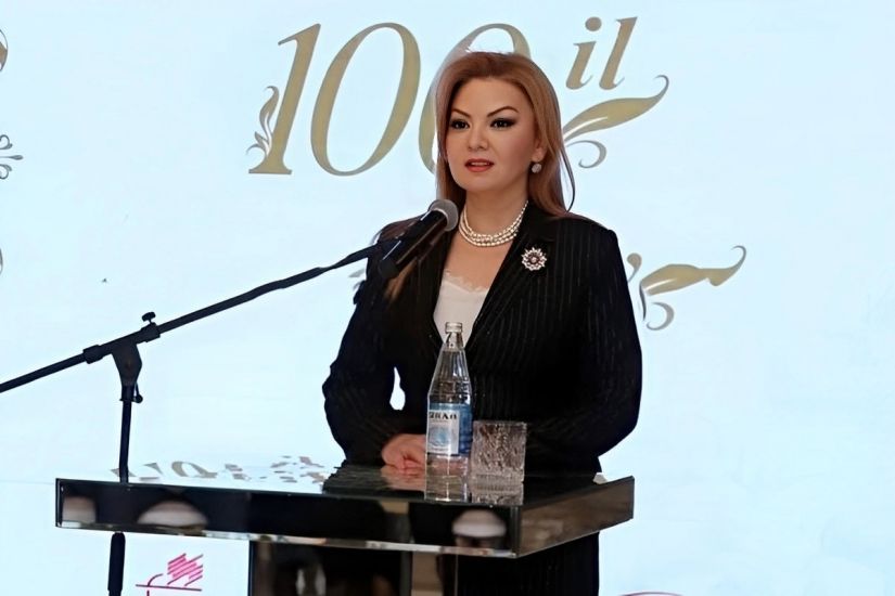 Səs yazısı yayılan direktora töhmət verildi