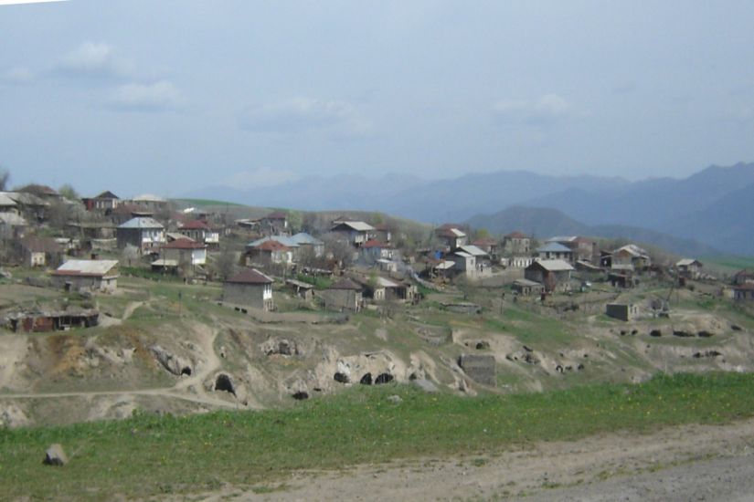 Azərbaycan ərazisinə keçən iki gənc Ermənistana qaytarılıb