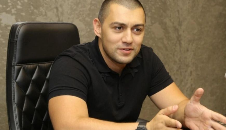 "Face Studio"ların rəhbəri keçmiş arvadından azyaşlı övladını alır -     ALİ MƏHKƏMƏ AÇIQLAMA YAYDI - YENİLƏNDİ