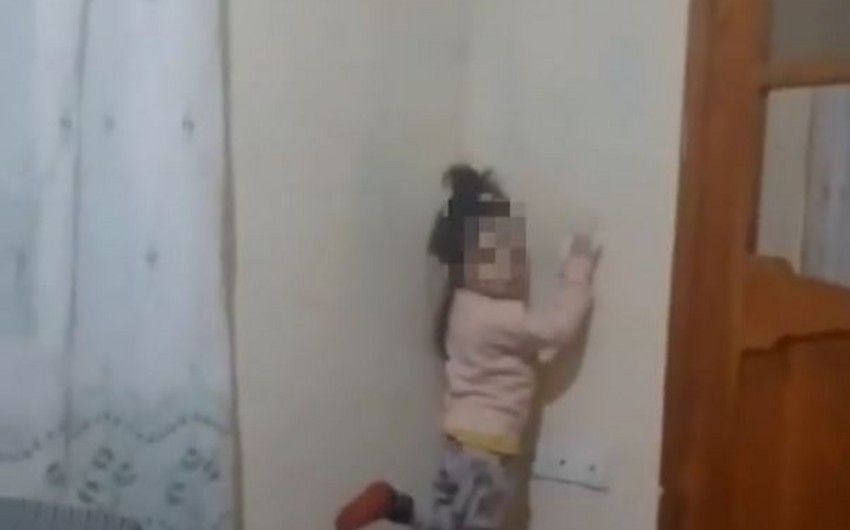 Övladına işgəncə verən ana saxlanılıb, cinayət işi başlanılıb
