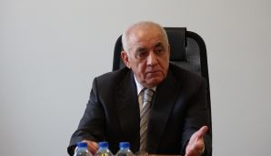 Əli Əsədov Neft Emalı Zavodunda əməliyyat müşavirəsi keçirdi -   FOTO — foto 2