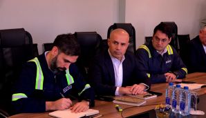 Əli Əsədov Neft Emalı Zavodunda əməliyyat müşavirəsi keçirdi -   FOTO — foto 4