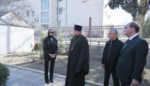 Mehriban Əliyeva Gəncədə Aleksandr Nevski adına Rus Pravoslav kilsəsində olub -       FOTO — foto 2