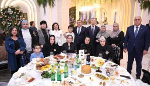 Xətai rayonunda şəhid ailələri və qazilər üçün iftar süfrəsi təşkil olundu — foto 3