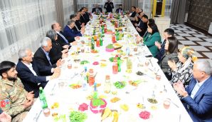 Naftalanda İftar süfrəsi açılıb -   FOTOLAR — foto 12