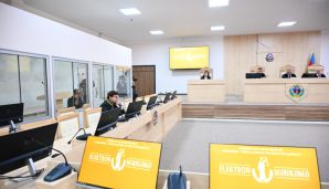 Erməniəsilli şəxslər Vardanyanın məhkəməsində ifadə veriblər: Ruben elə bilirdi ki, Qarabağdakılara yaxşılıq edib, amma onların evini yıxıb -   FOTO — foto 7