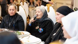 “Veysəloğlu” və “Zəfər” İctimai Birliyi 100-dən çox şəhid anası və xanımına iftar məclisi təşkil etdi -       FOTOLAR — foto 1