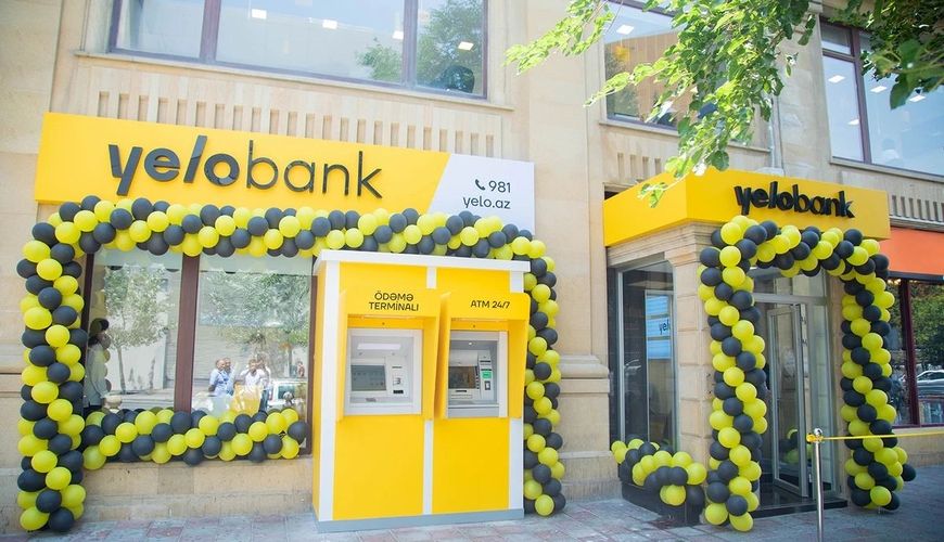 Müştərinin çənəsini sındıran       “Yelo Bank”ın filial müdirinin FOTOsu