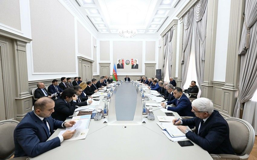 Bakı və ətraf ərazilərdə nəqliyyat infrastrukturunun təkmilləşdirilməsinə dair Dövlət Proqramının icrası müzakirə olundu
