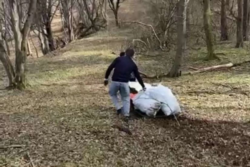 Şəkidə məktəblini sinif yoldaşları dağa apararaq DÖYDÜLƏR:     Polis araşdırmalara BAŞLADI
