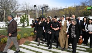 Prezident və birinci xanım Novruz tonqalını alovlandırıblar - "Orada balıq tutmaq olar" - MARAQLI DİALOQ -   FOTO - YENİLƏNDİ — foto 8