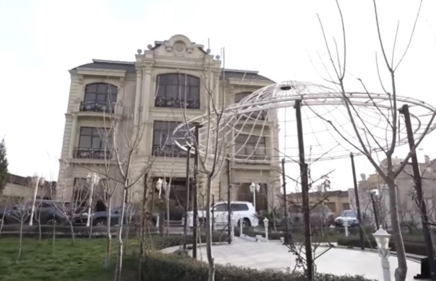 Əməkdar artistin 4 milyona tikdirdiyi villası -     VİDEO