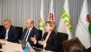 Veysəloğlu Şirkətlər Qrupu kərə yağı və süd məhsulları istehsalçıları ilə işçi görüş keçirdi -    FOTOLAR — foto 1