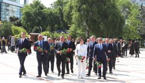 Xətai rayonunda "Qərbi Azərbaycana qayıdış” adlı dəyirmi masa keçirilib -    FOTOLAR — foto 1