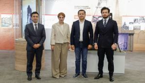 Özbəkistandan olan kommunikasiyaya məsul şəxslər Azərbaycanın müxtəlif dövlət orqan və qurumlarının fəaliyyəti ilə tanış olublar — foto 11