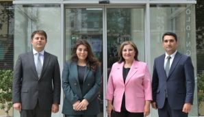 Özbəkistandan olan kommunikasiyaya məsul şəxslər Azərbaycanın müxtəlif dövlət orqan və qurumlarının fəaliyyəti ilə tanış olublar — foto 15