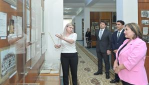 Özbəkistandan olan kommunikasiyaya məsul şəxslər Azərbaycanın müxtəlif dövlət orqan və qurumlarının fəaliyyəti ilə tanış olublar — foto 14