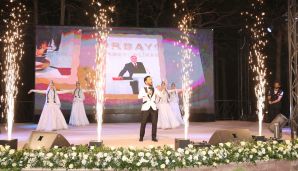 Xətai rayonunda Ümummilli lider Heydər Əliyevin anadan olmasının 102 illiyinə həsr olunmuş möhtəşəm konsert proqramı təşkil olunub -     FOTO - VİDEO — foto 13