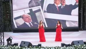 Xətai rayonunda Ümummilli lider Heydər Əliyevin anadan olmasının 102 illiyinə həsr olunmuş möhtəşəm konsert proqramı təşkil olunub -     FOTO - VİDEO — foto 14