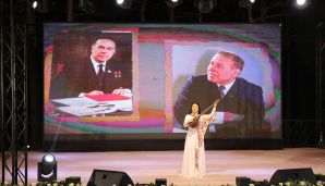 Xətai rayonunda Ümummilli lider Heydər Əliyevin anadan olmasının 102 illiyinə həsr olunmuş möhtəşəm konsert proqramı təşkil olunub -     FOTO - VİDEO — foto 27