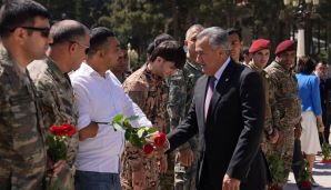 Abşeron rayonunda Heydər Əliyevin 102-ci il dönümü münasibətilə silsilə tədbirlər keçirilib -   FOTOLAR — foto 7