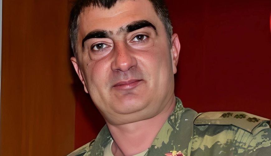 Ala bilmədiyi maşını yandıran baş leytenant saxlanıldı -     VİDEO