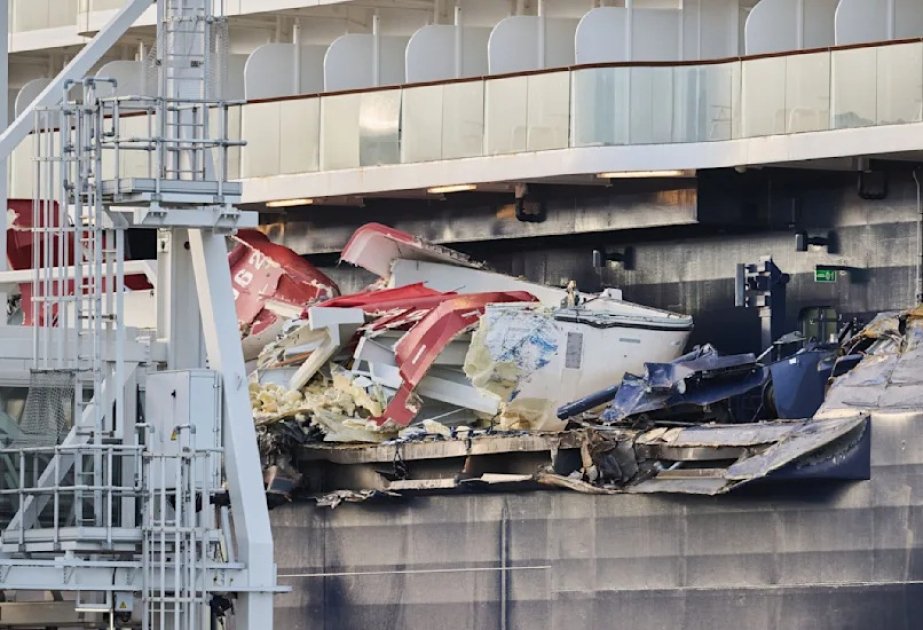 Almaniyanın Bremerhaven limanında 3 gəmi toqquşub